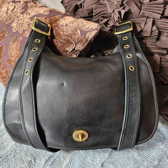 Coach Handbags - Vintage Coach Legacy Crescent Shoulder Bag in Soft Black Leather